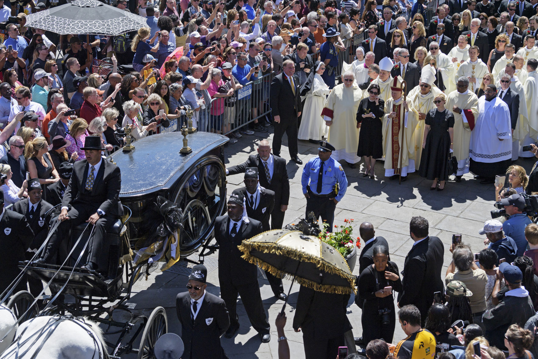 NO.bensonfuneral.032418a__.0006